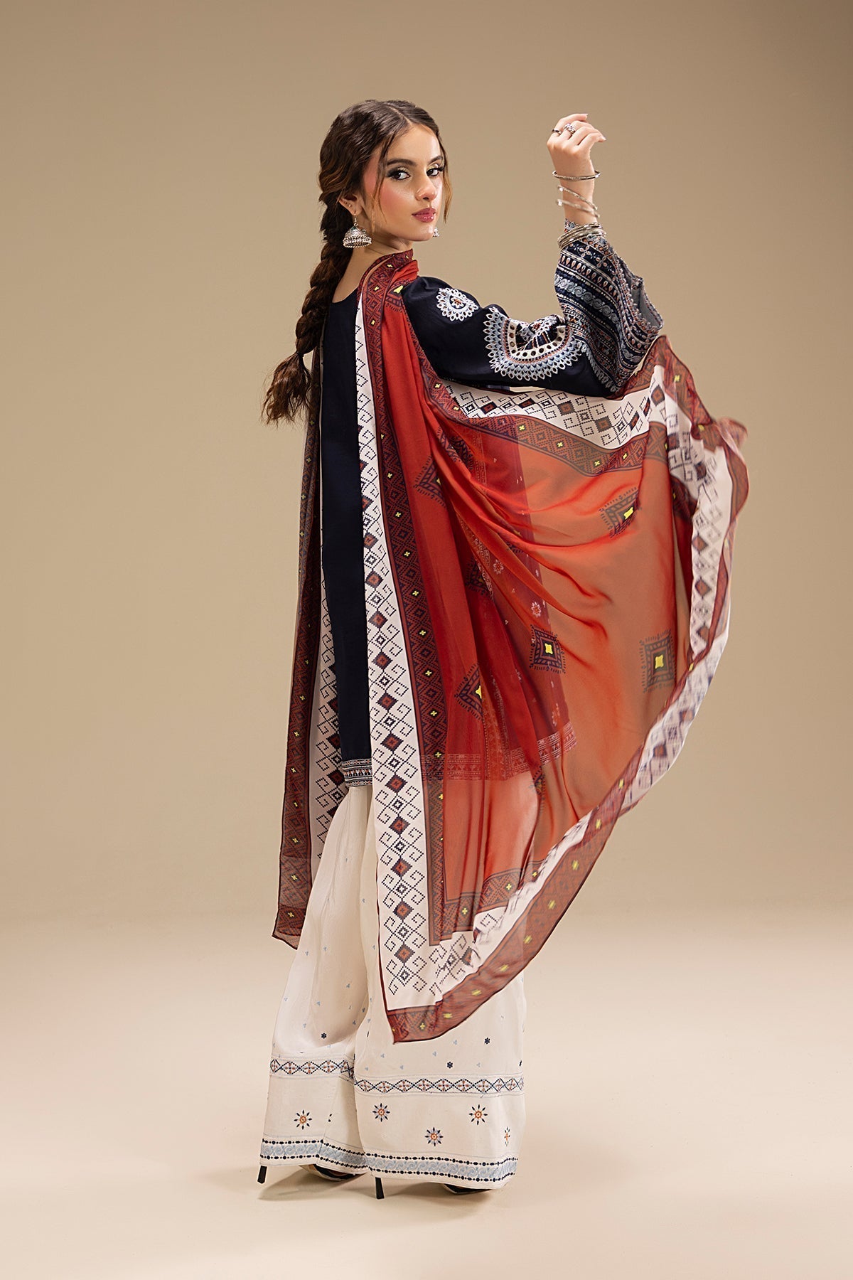 '- UNSTITCHED 3PC DHANAK EMBROIDERED SUIT RR 610